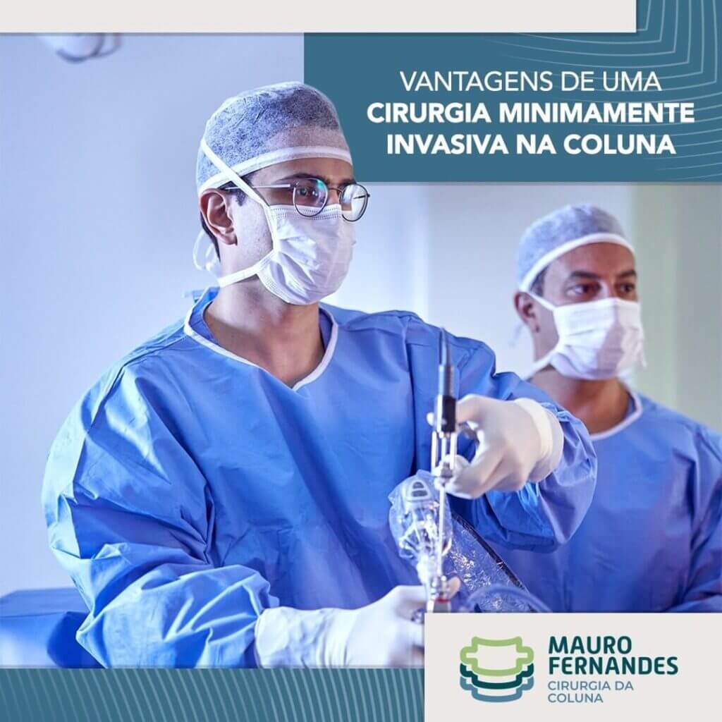 Dr Mauro Fernandes, cirurgião de coluna, realizando endoscopia (cirurgia por vídeo)